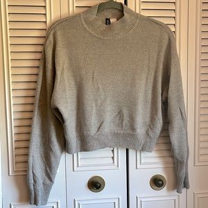 H&M Grey sweatshirt
